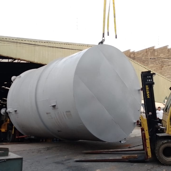 Fabricação tanque em aço carbono para Petronas